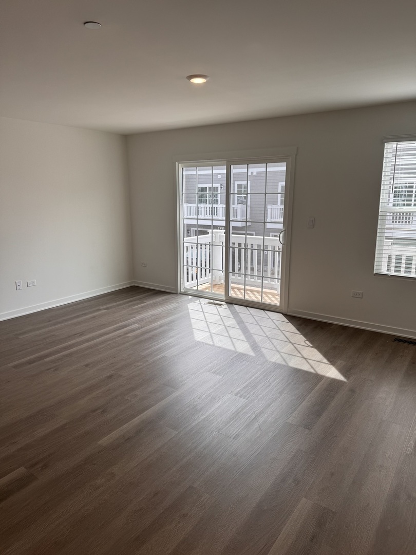 428 Lakeshore Court Unit: 428