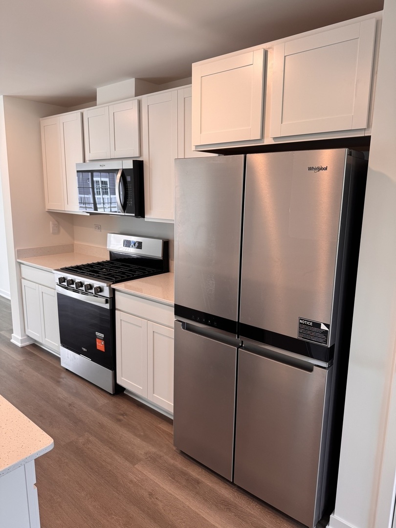 428 Lakeshore Court Unit: 428