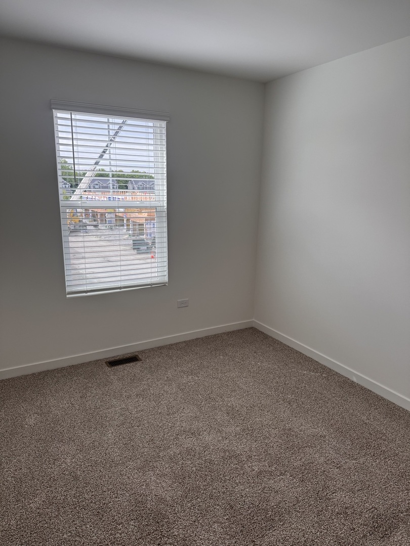 428 Lakeshore Court Unit: 428