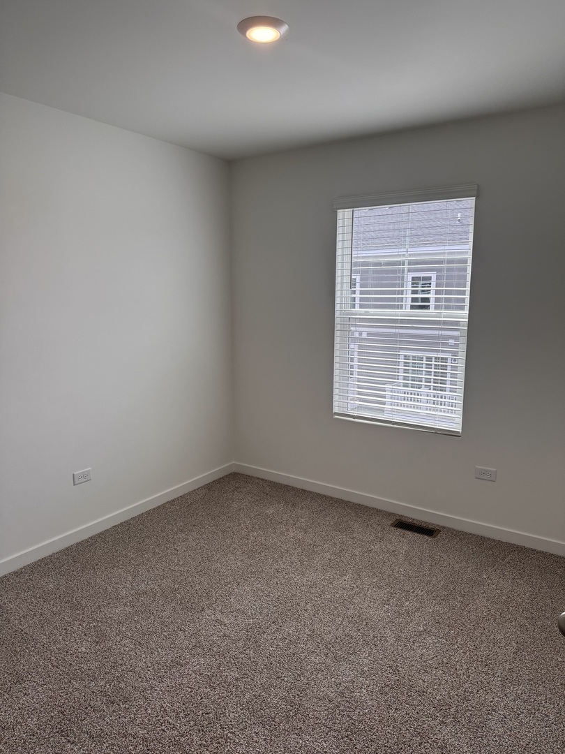428 Lakeshore Court Unit: 428