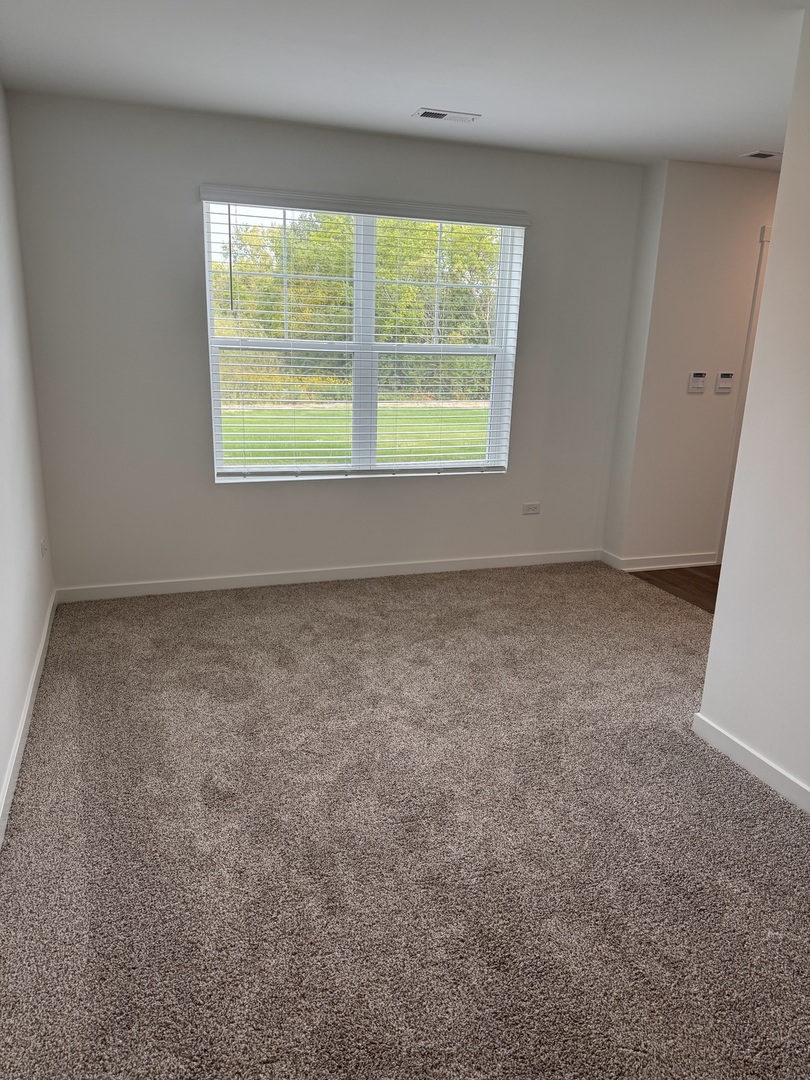 428 Lakeshore Court Unit: 428