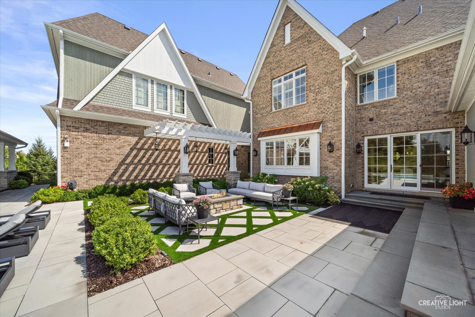 39W464 Long Meadow Lane