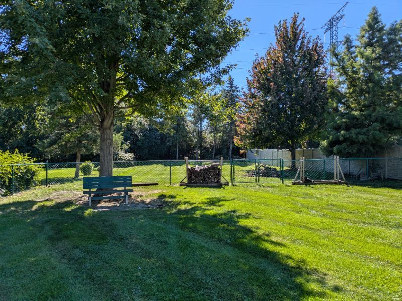 22W043 1st Street