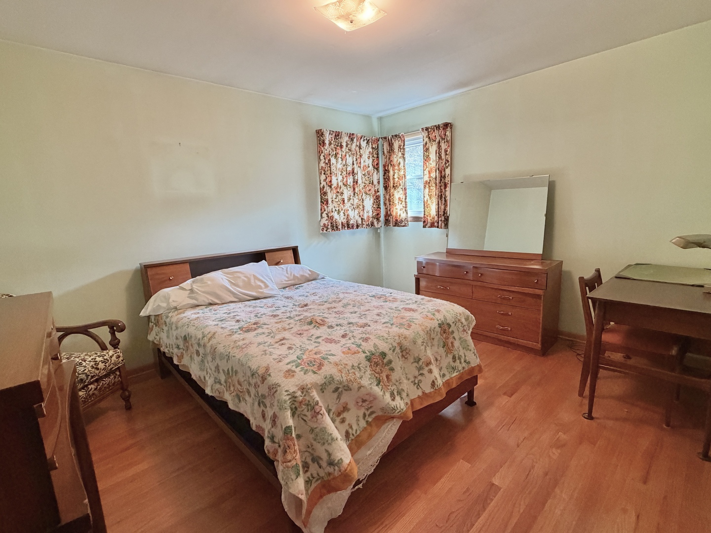 550 Elm Street
