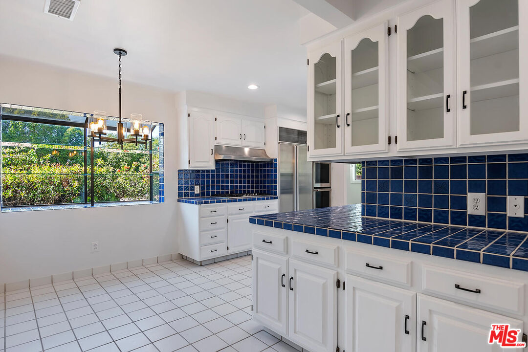 11555 Duque Dr