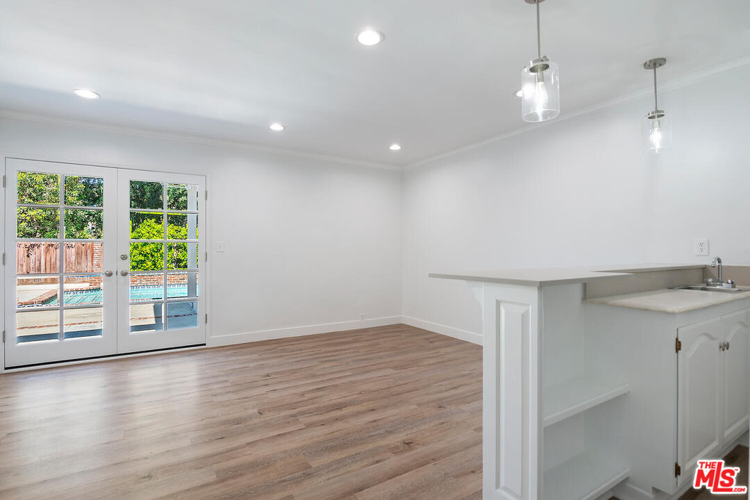 11555 Duque Dr