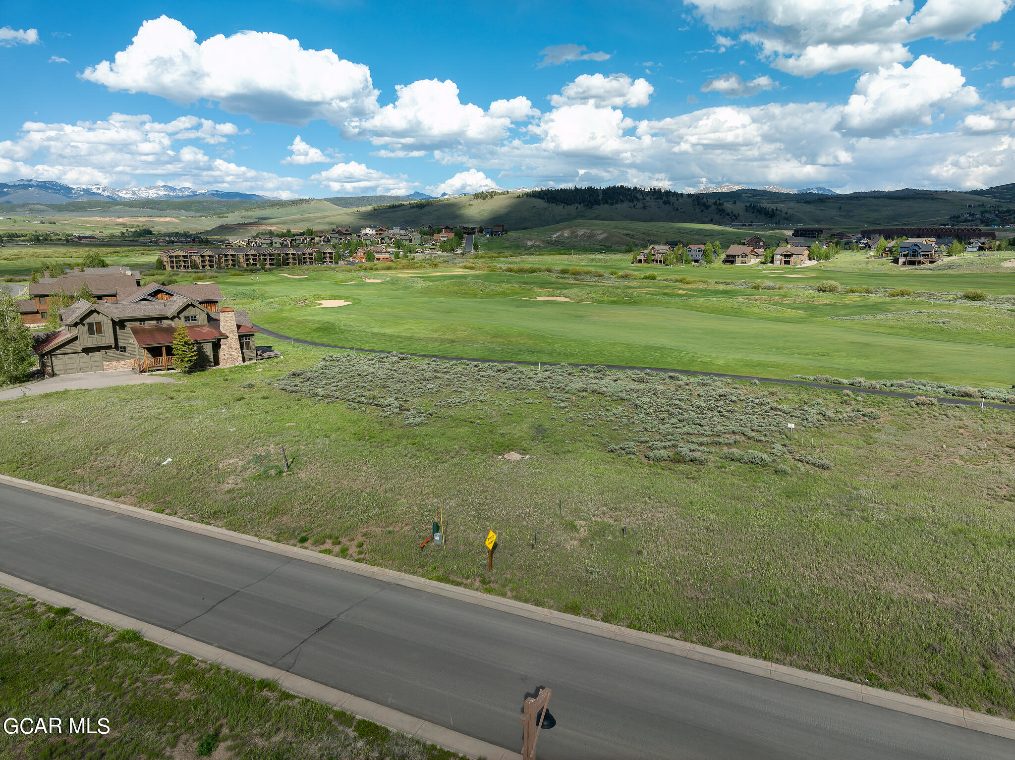 1521 Wildhorse Drive