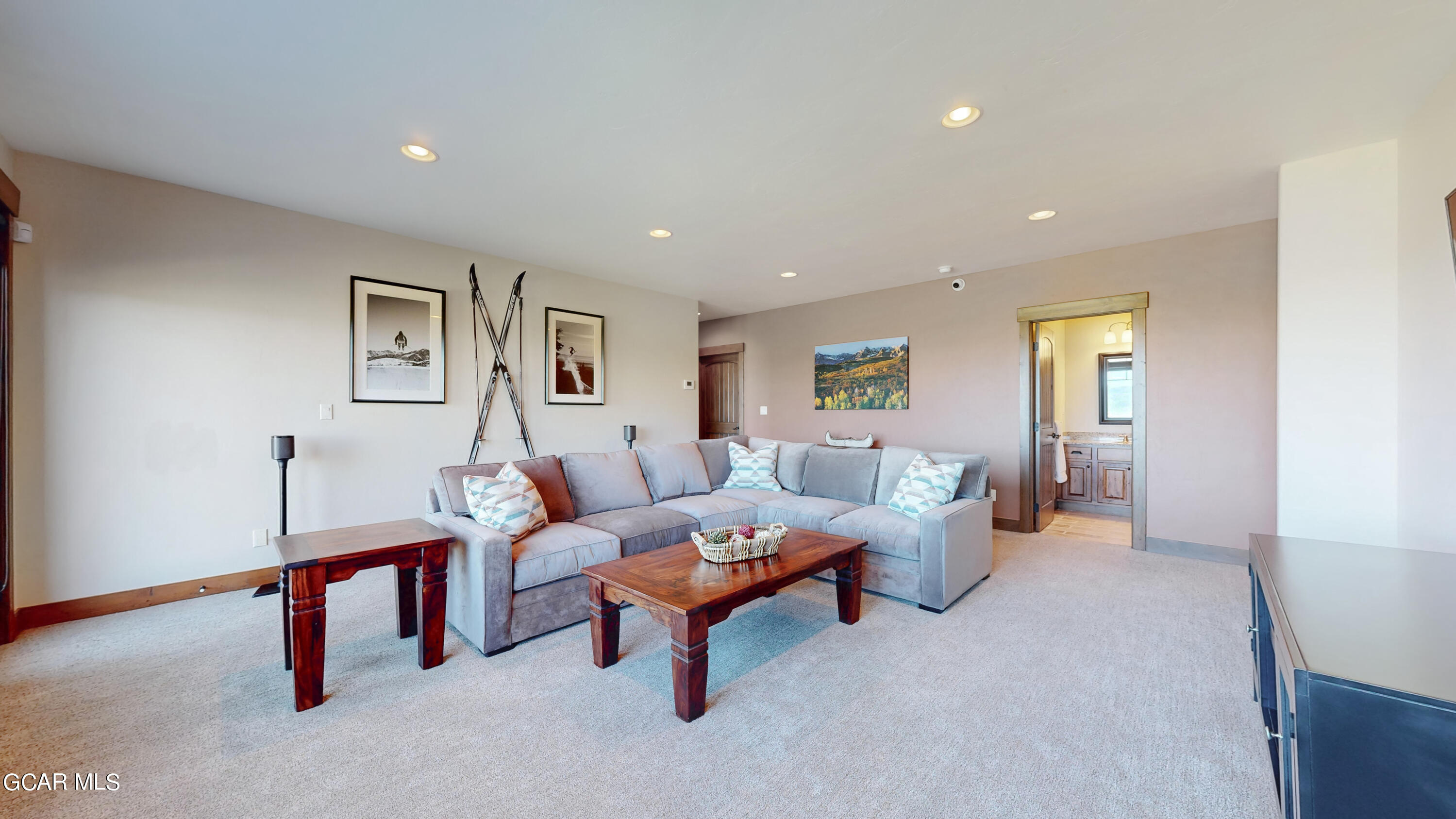 995 Shoshoni Lane