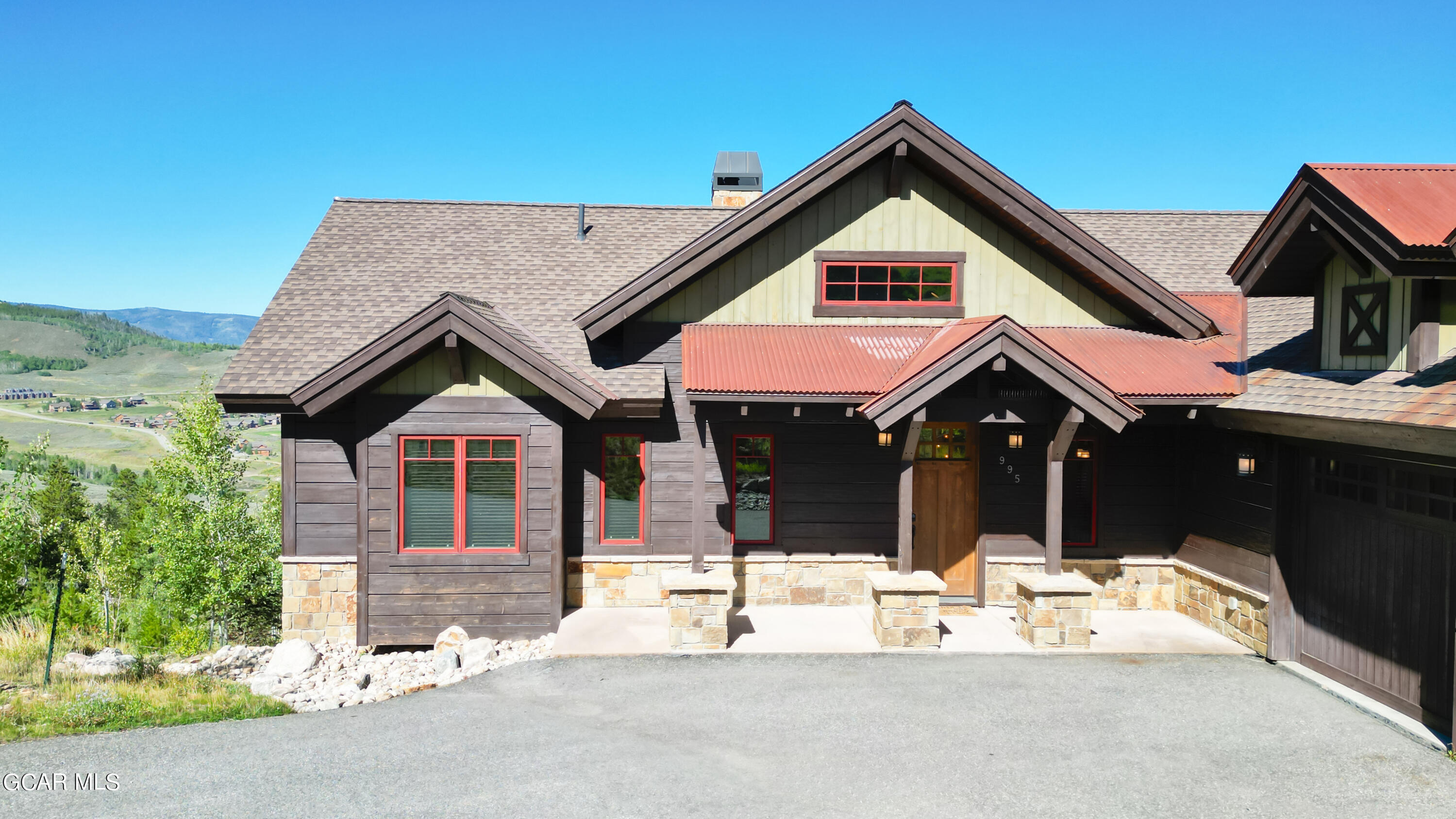 995 Shoshoni Lane