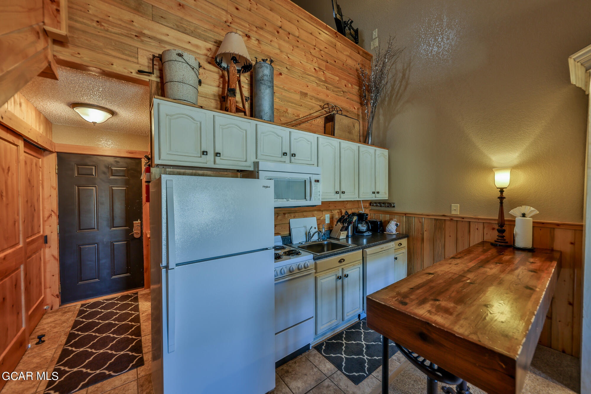 62927 US HWY 40 301