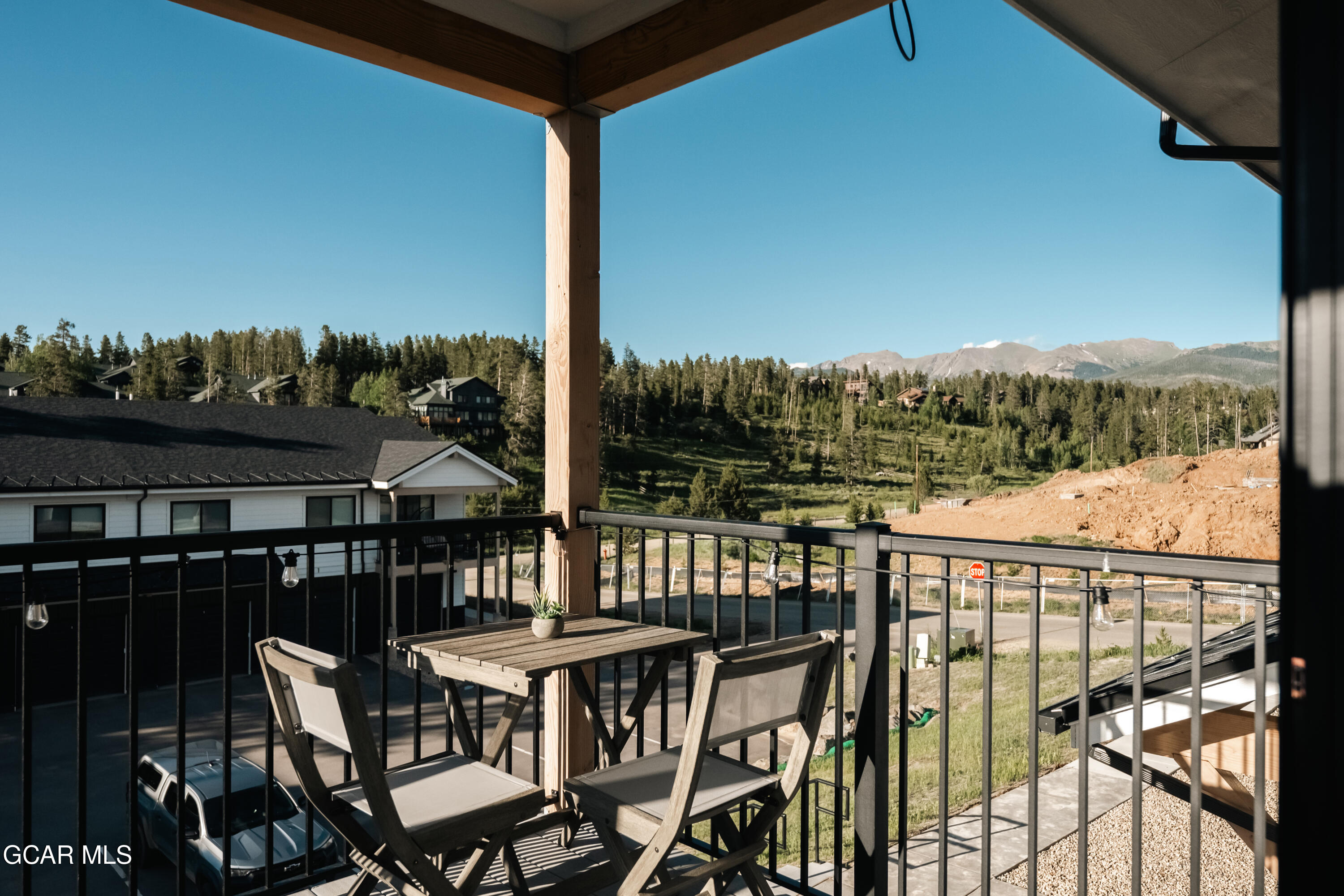 261 West Meadow Mile 3