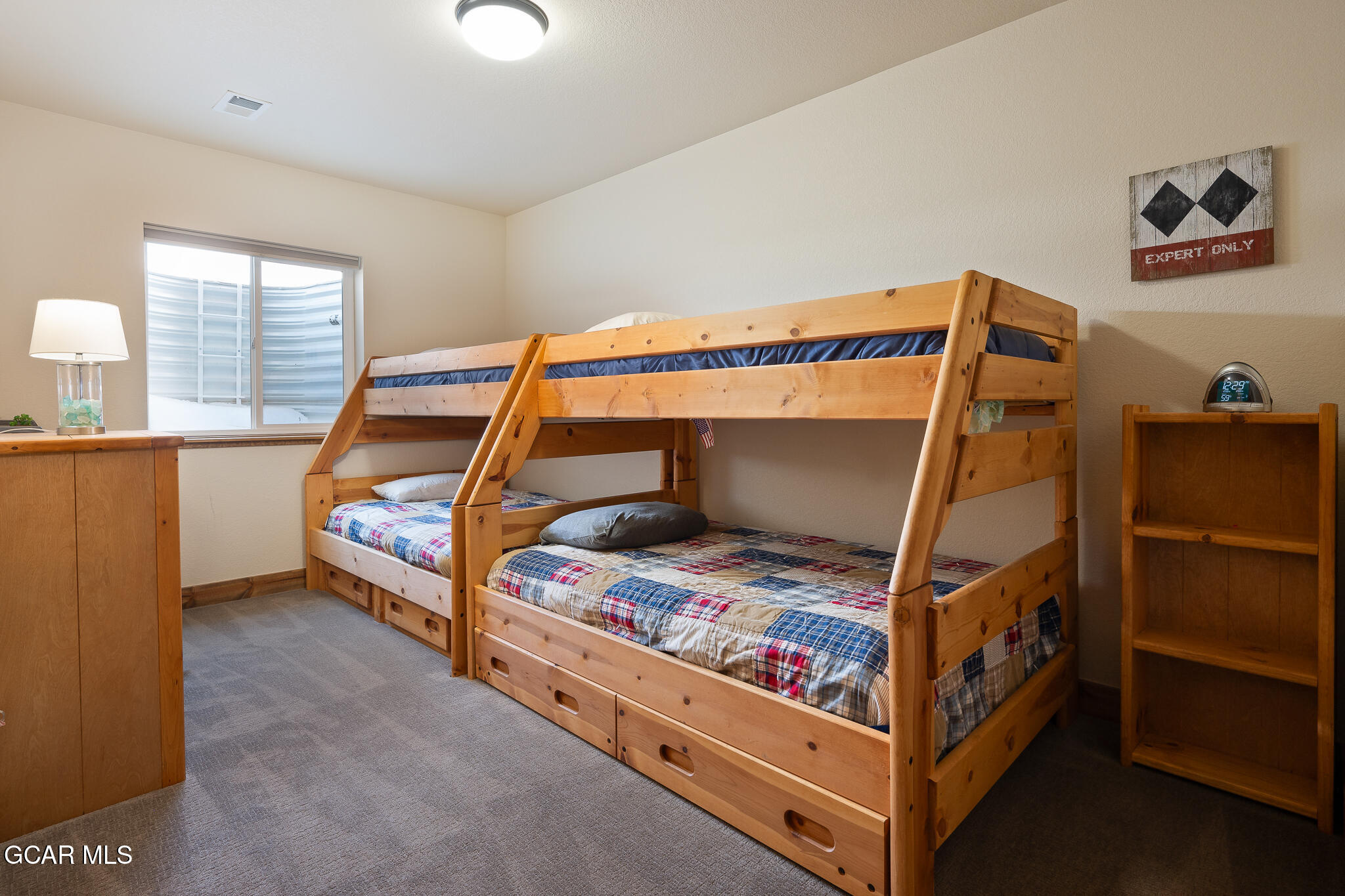 138 LOOKOUT POINT
