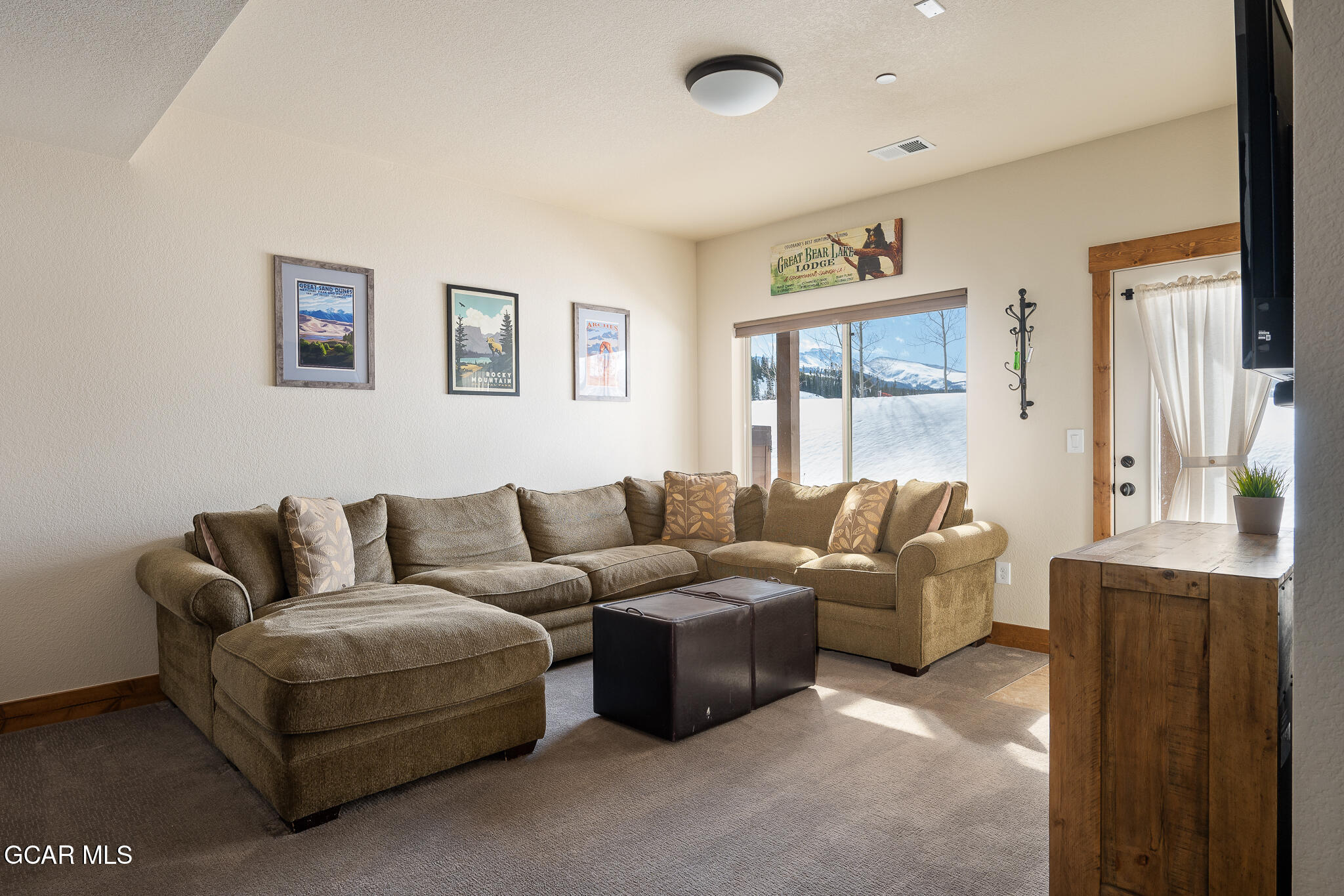 138 LOOKOUT POINT