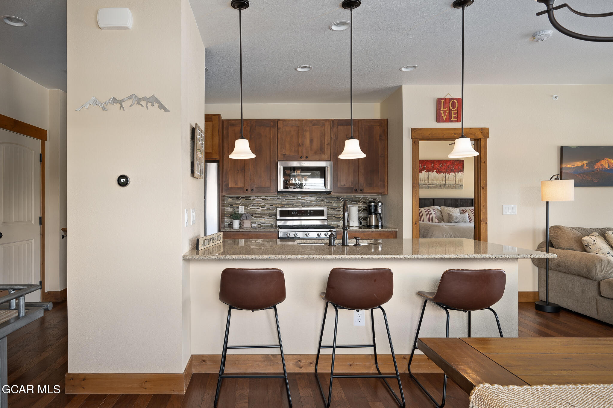 138 LOOKOUT POINT