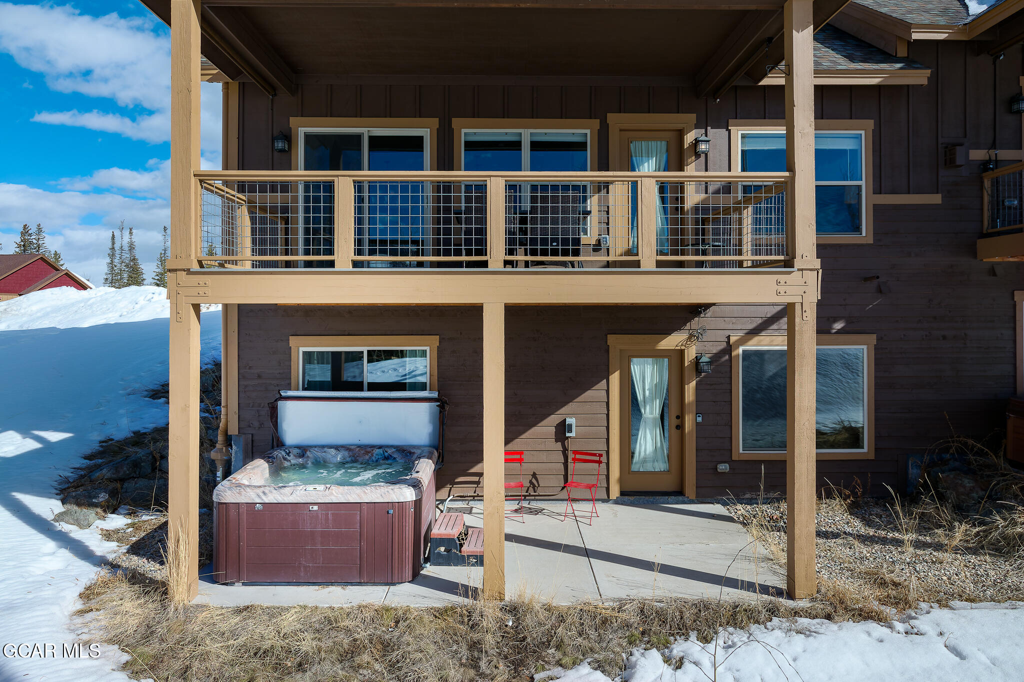 138 LOOKOUT POINT