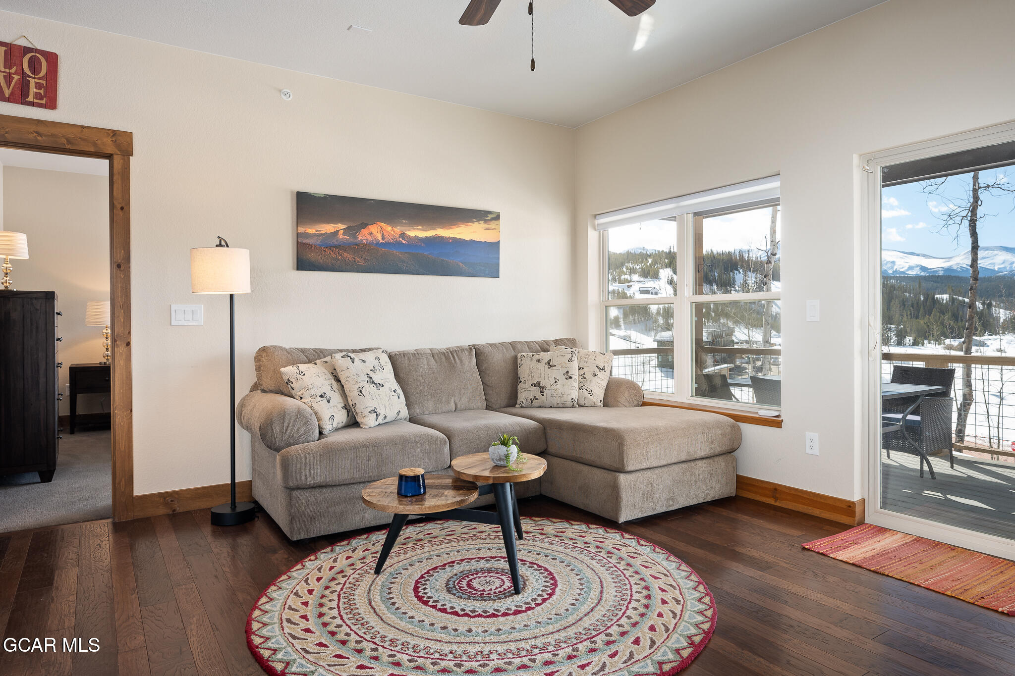 138 LOOKOUT POINT