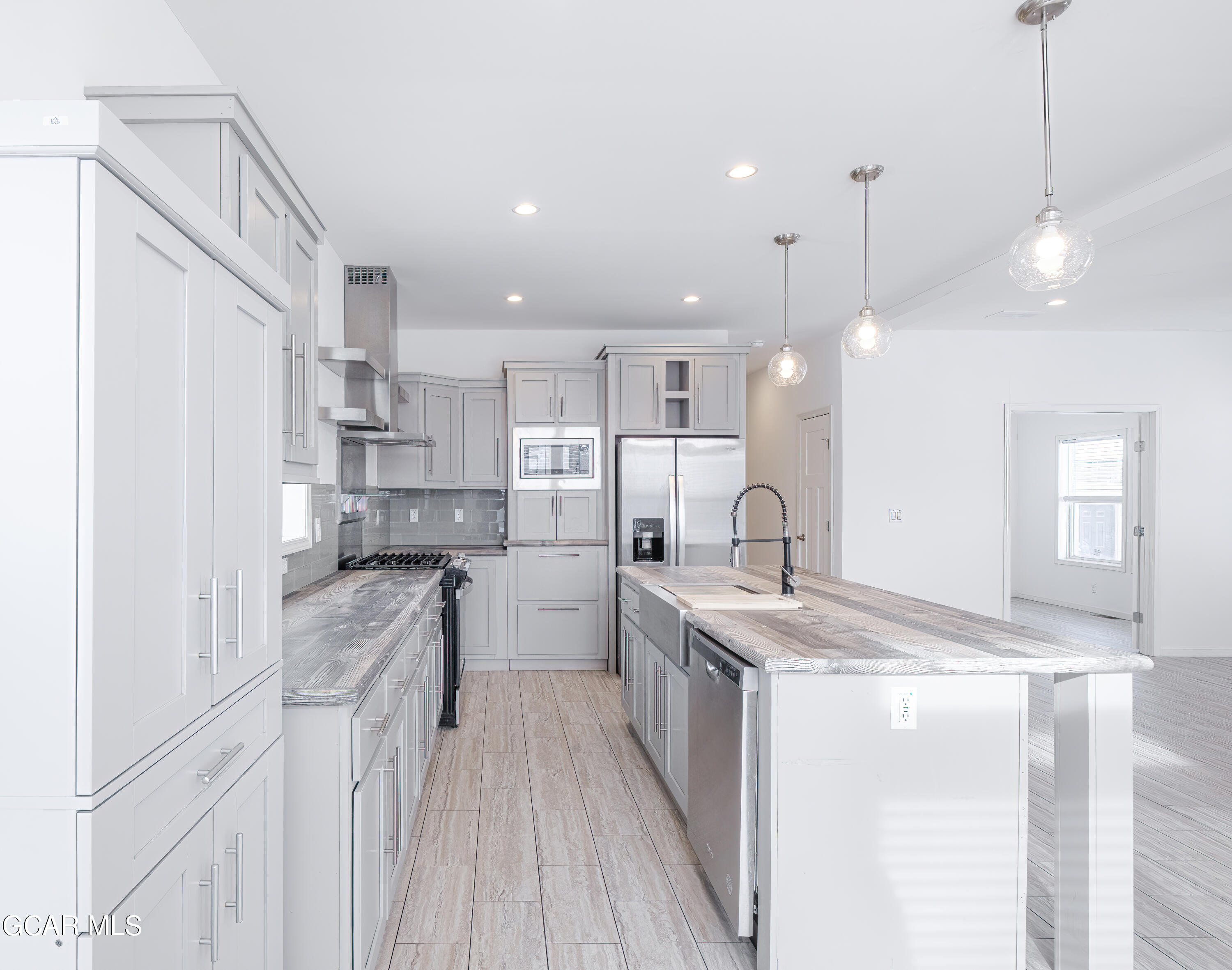 551 Summit Trail 22