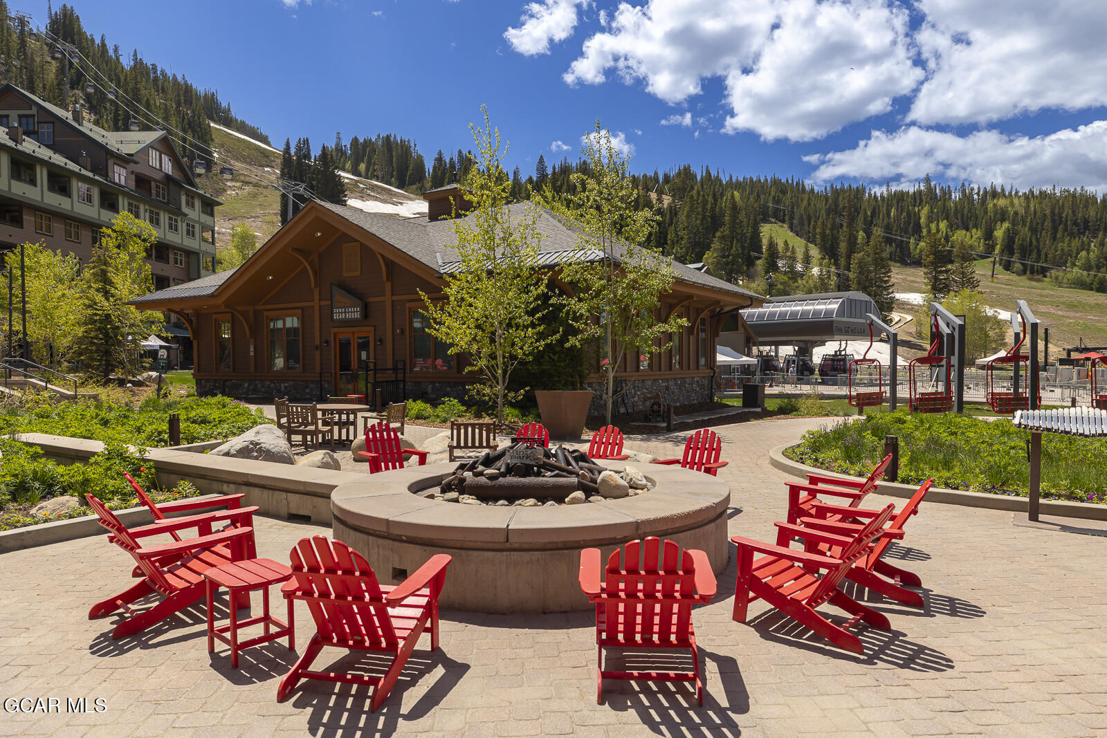 670 Winter Park Drive Unit: 3413