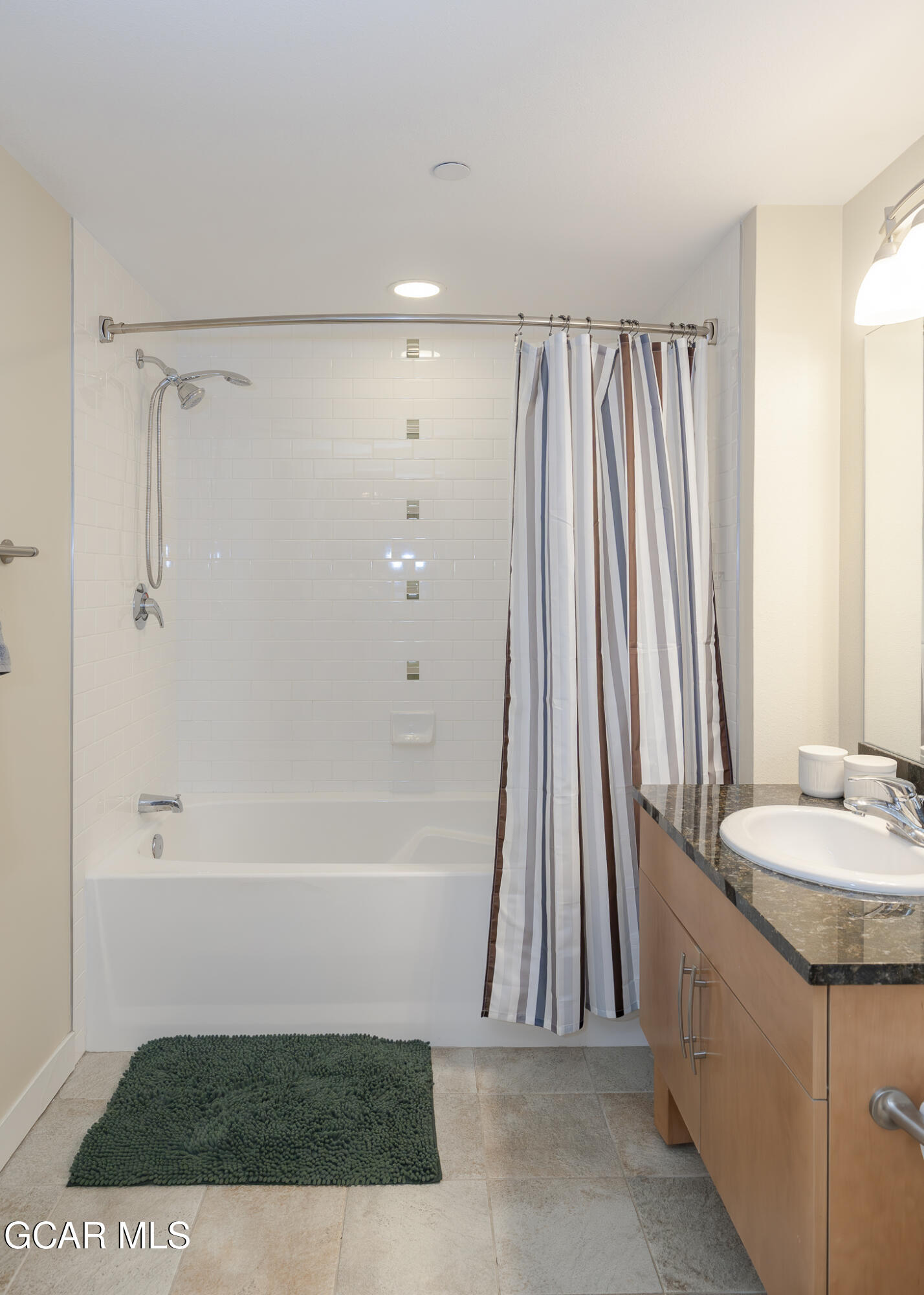 670 Winter Park Drive Unit: 3413