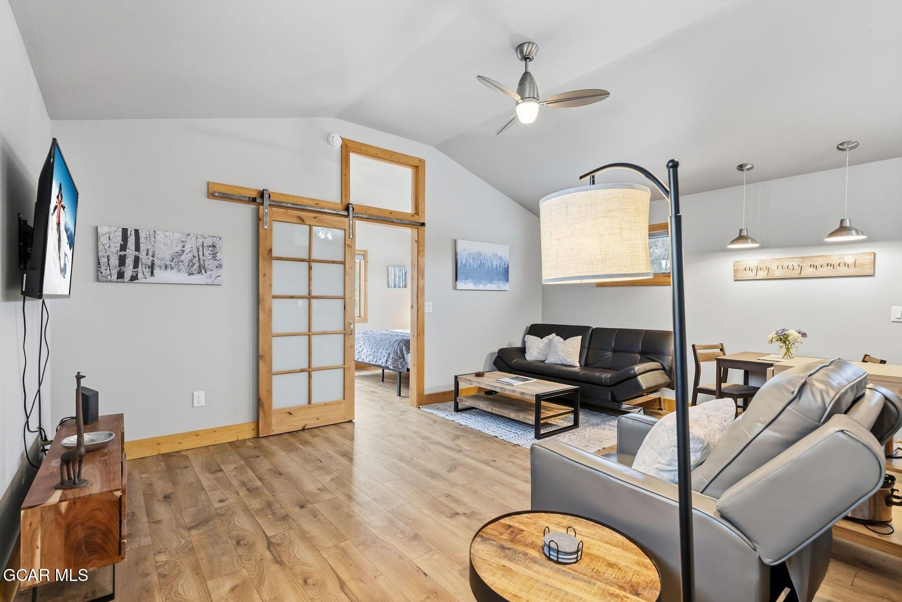 1791 &1793 Meadow Ln