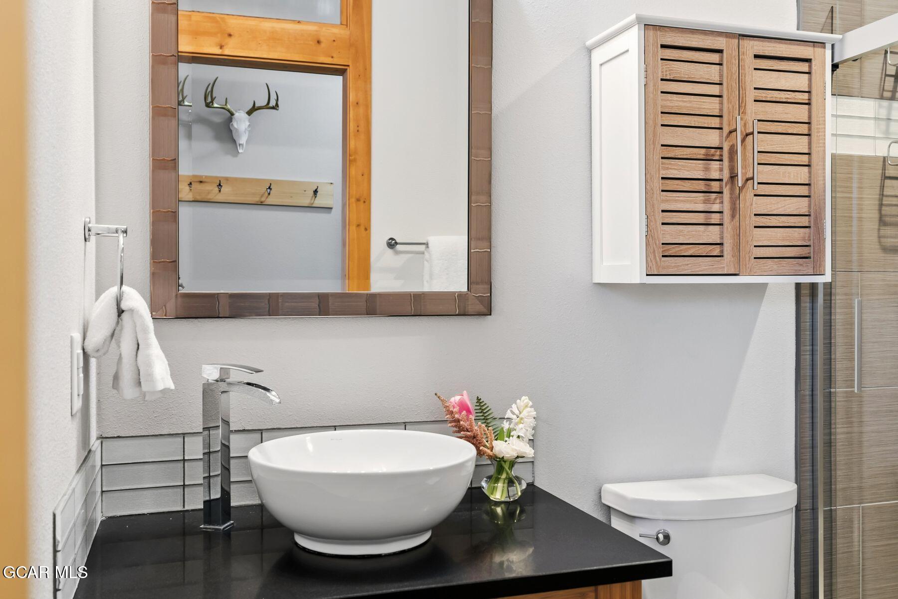 1791 &1793 Meadow Ln