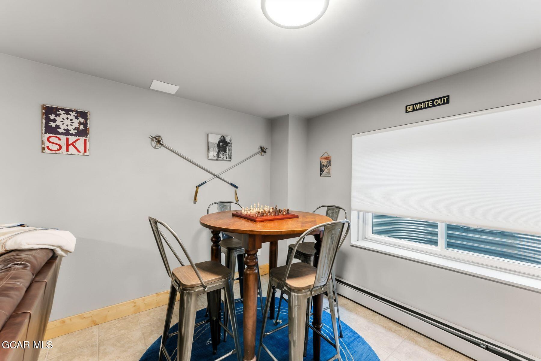 1791 &1793 Meadow Ln