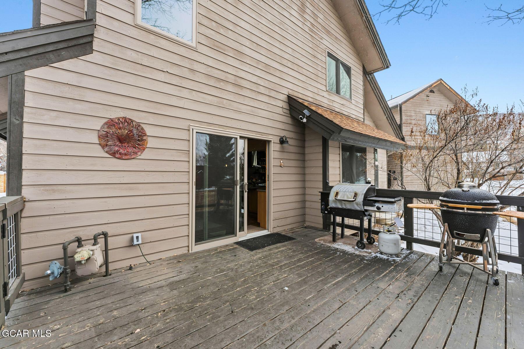 1791 &1793 Meadow Ln