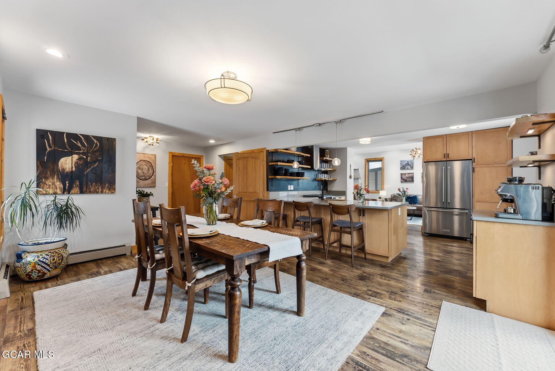 1791 &1793 Meadow Ln