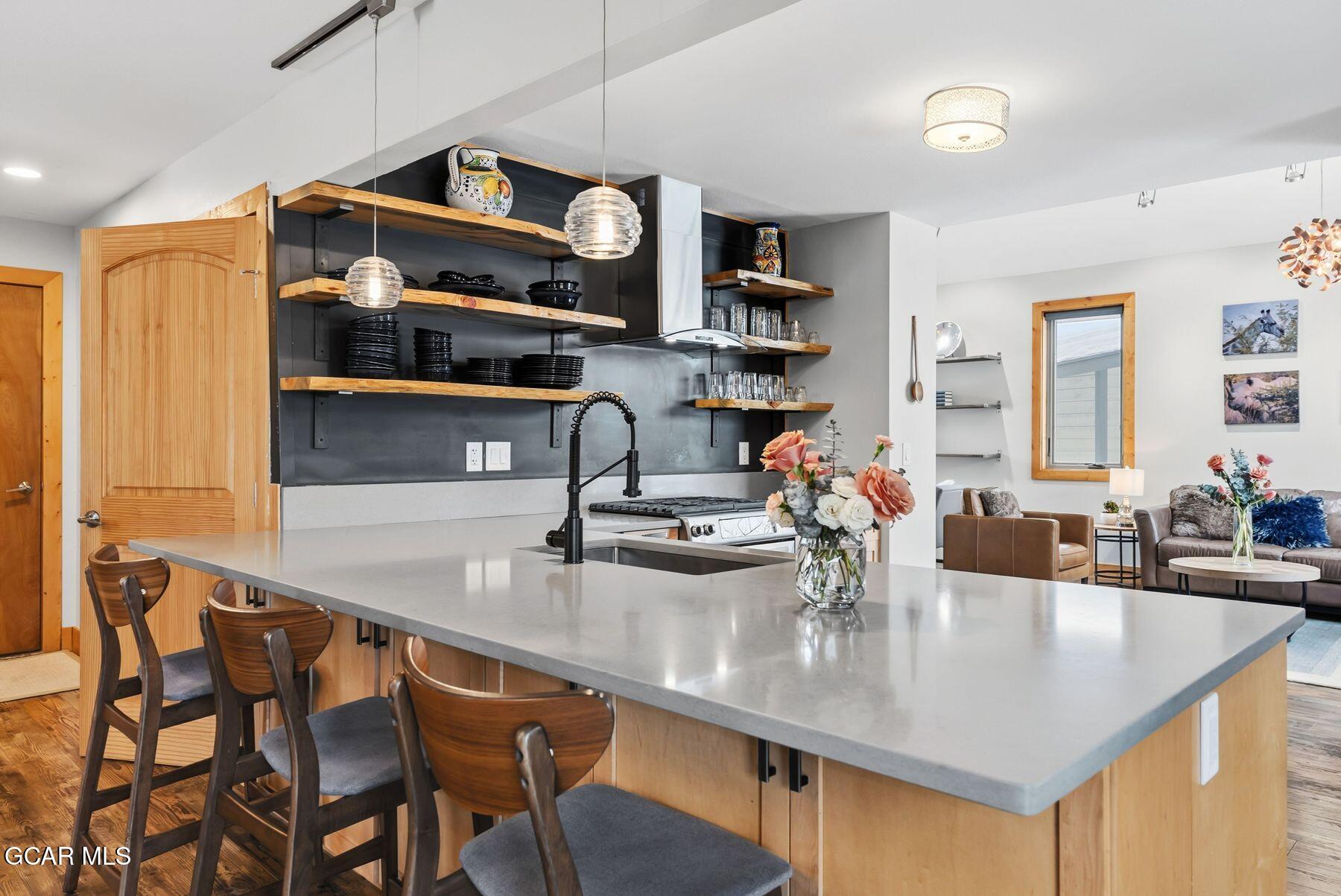 1791 &1793 Meadow Ln