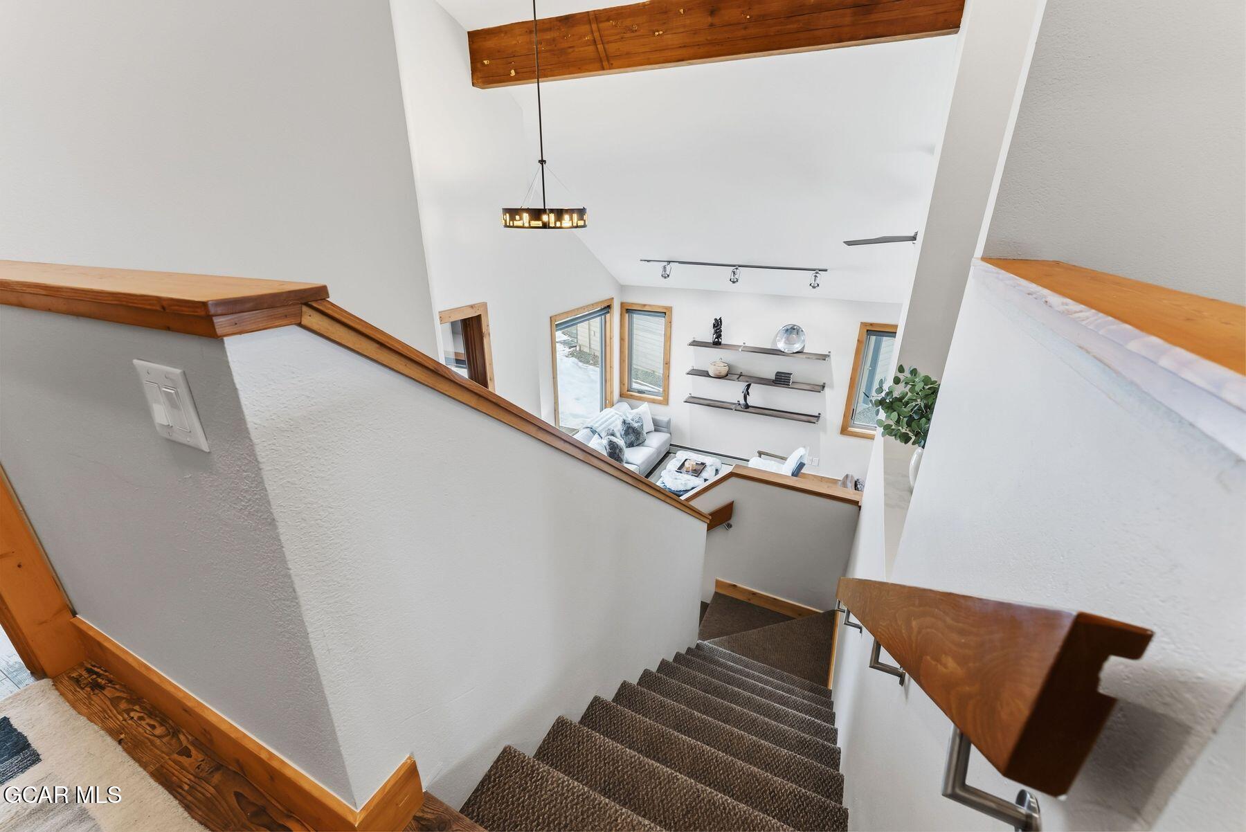 1791 &1793 Meadow Ln