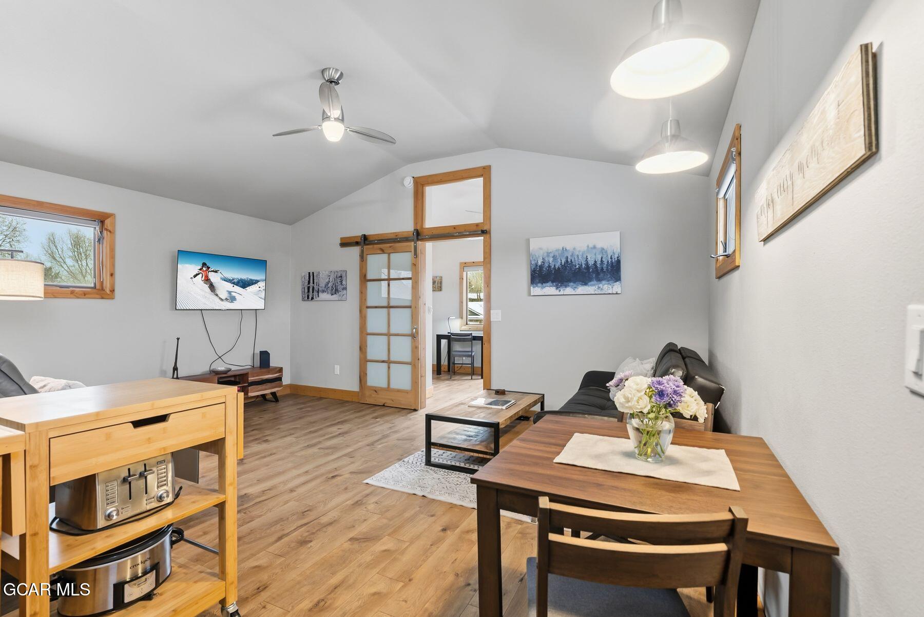 1791 &1793 Meadow Ln