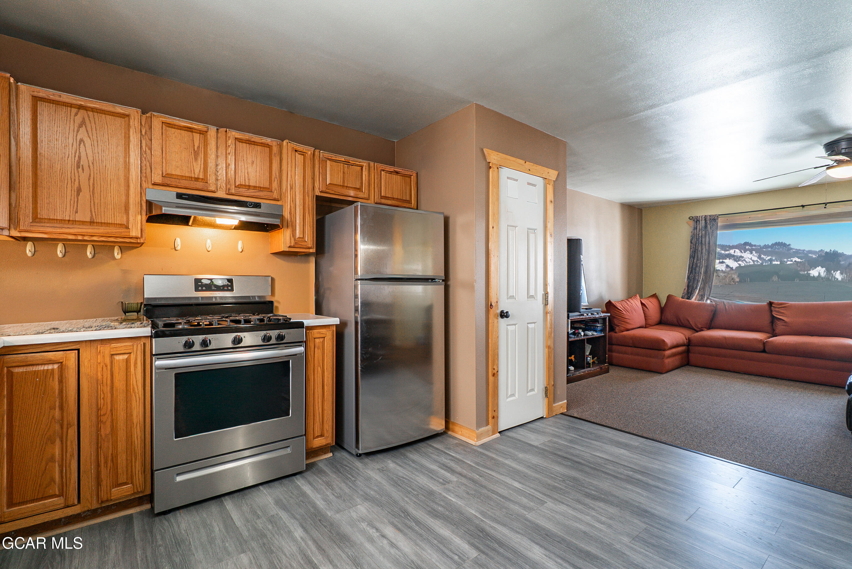 380 East Topaz Avenue
