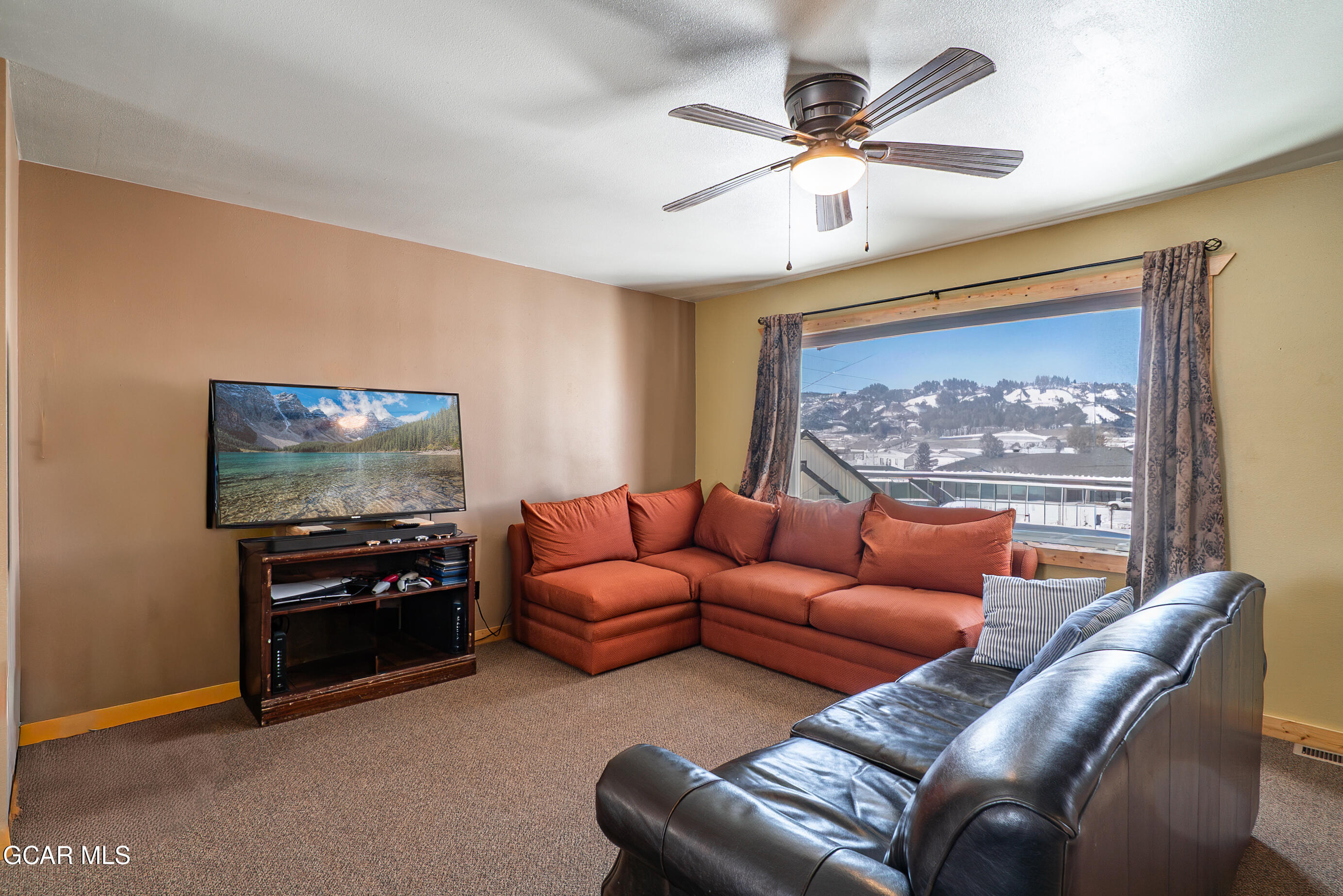 380 East Topaz Avenue