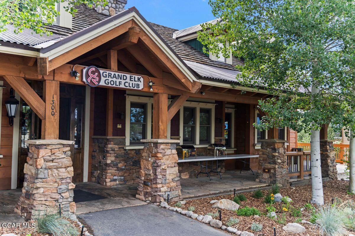 380 Buckhorn Circle