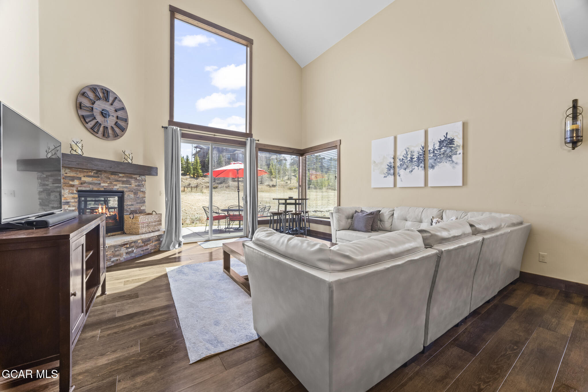 34 Beaver Brook Trail