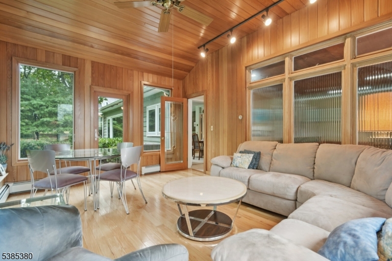 3 Ardsleigh Dr