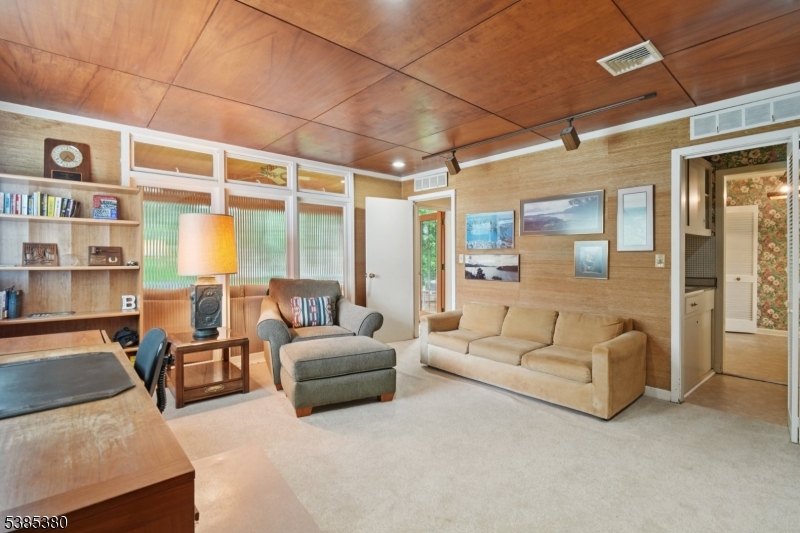 3 Ardsleigh Dr