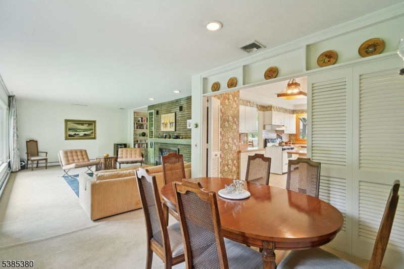 3 Ardsleigh Dr