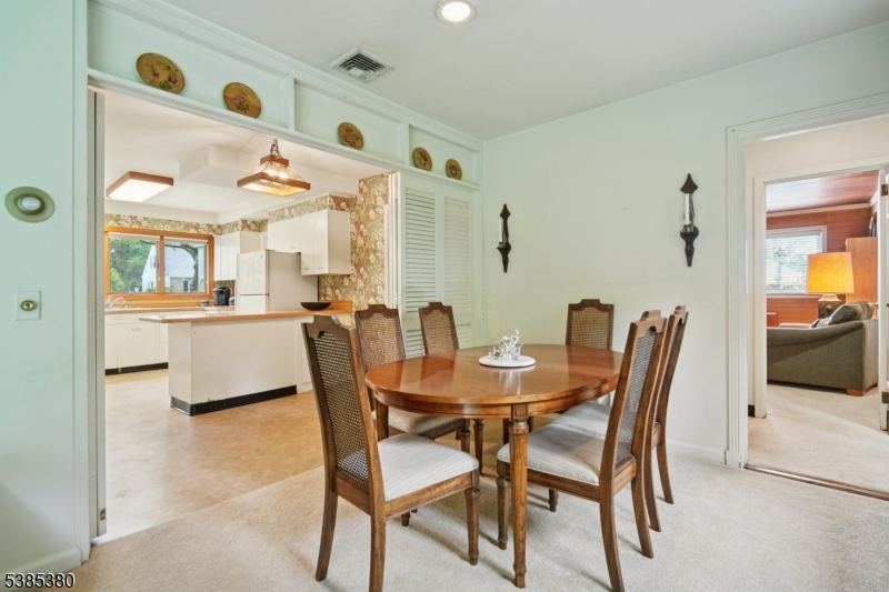 3 Ardsleigh Dr