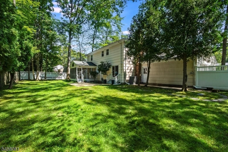 21 Symor Dr