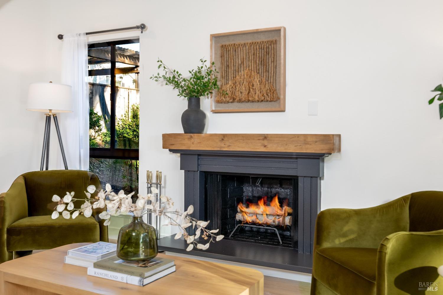 50 Eucalyptus Knoll St