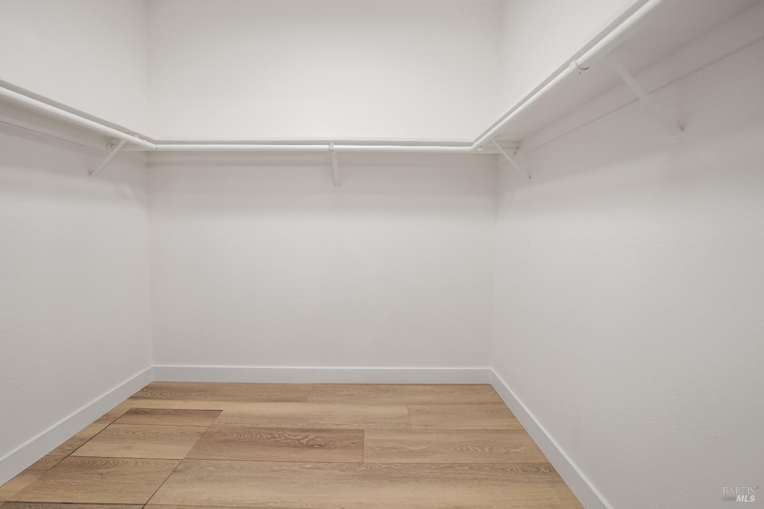 50 Eucalyptus Knoll St