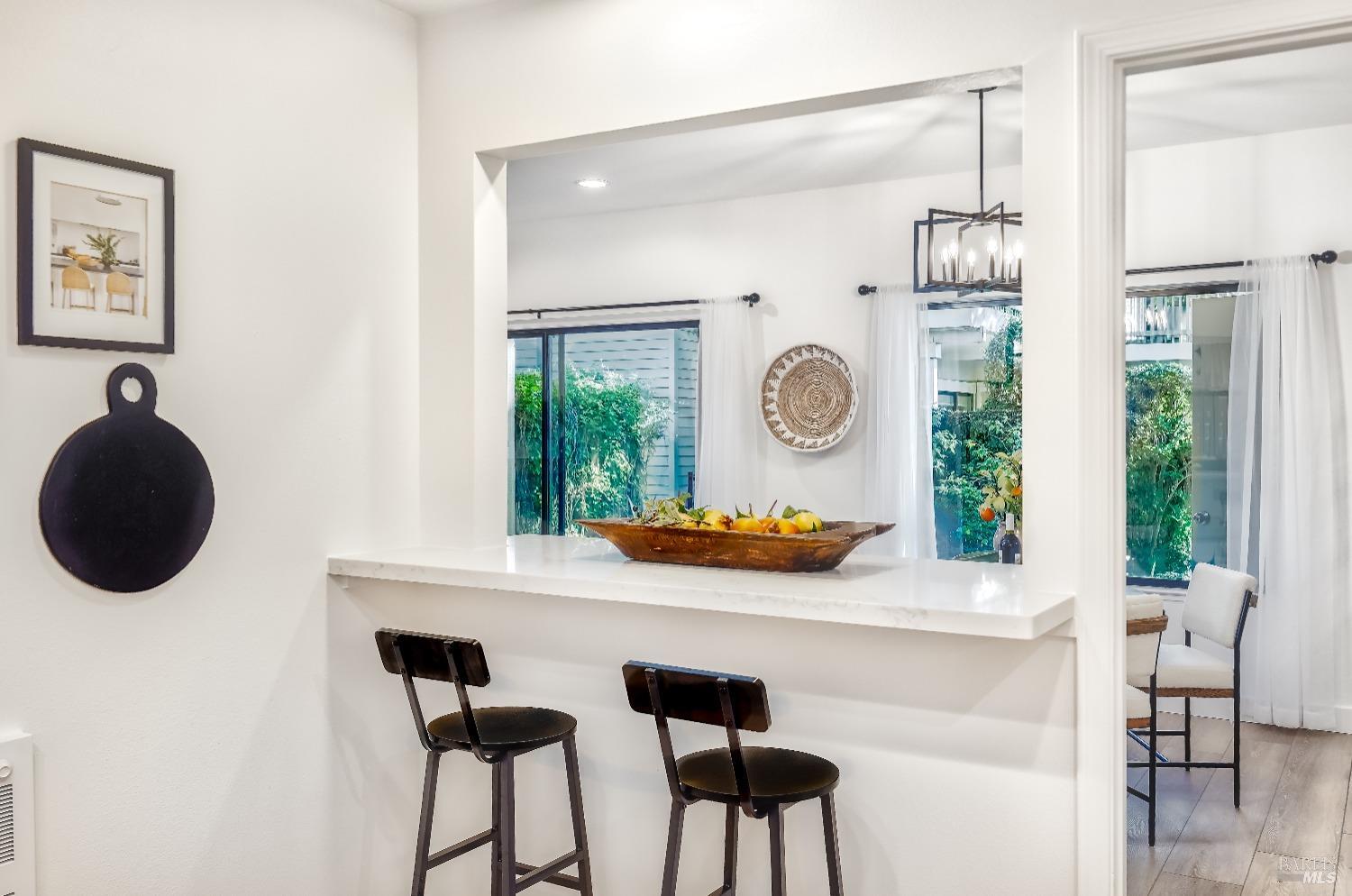 50 Eucalyptus Knoll St