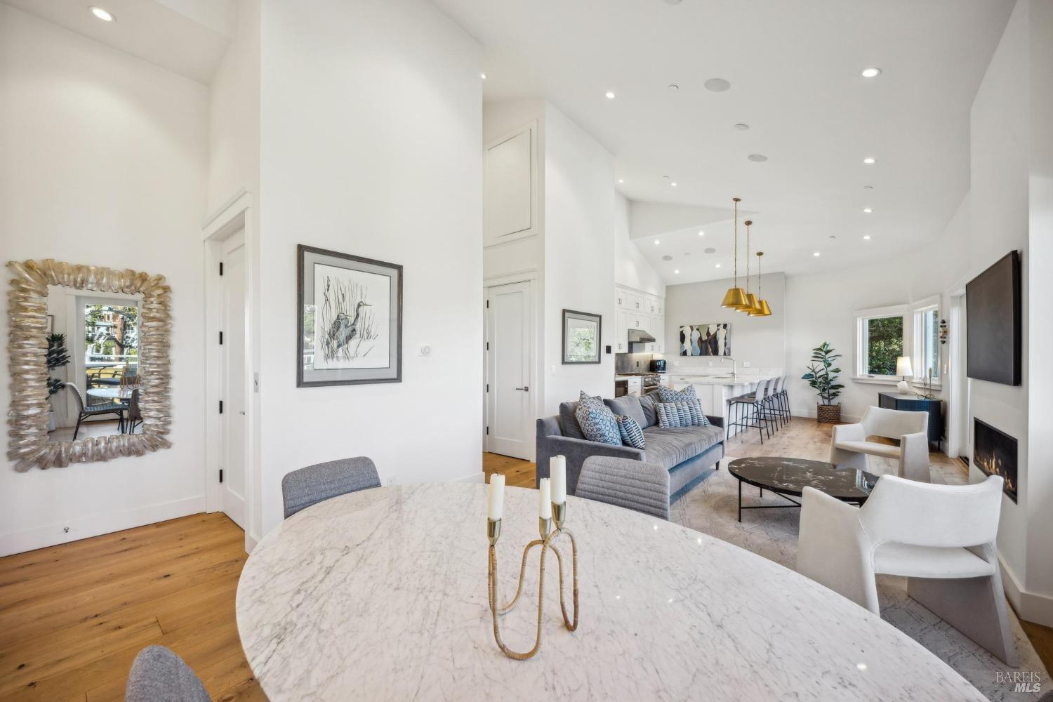 39 Crescent Ave Sausalito Ca 94965 325016803