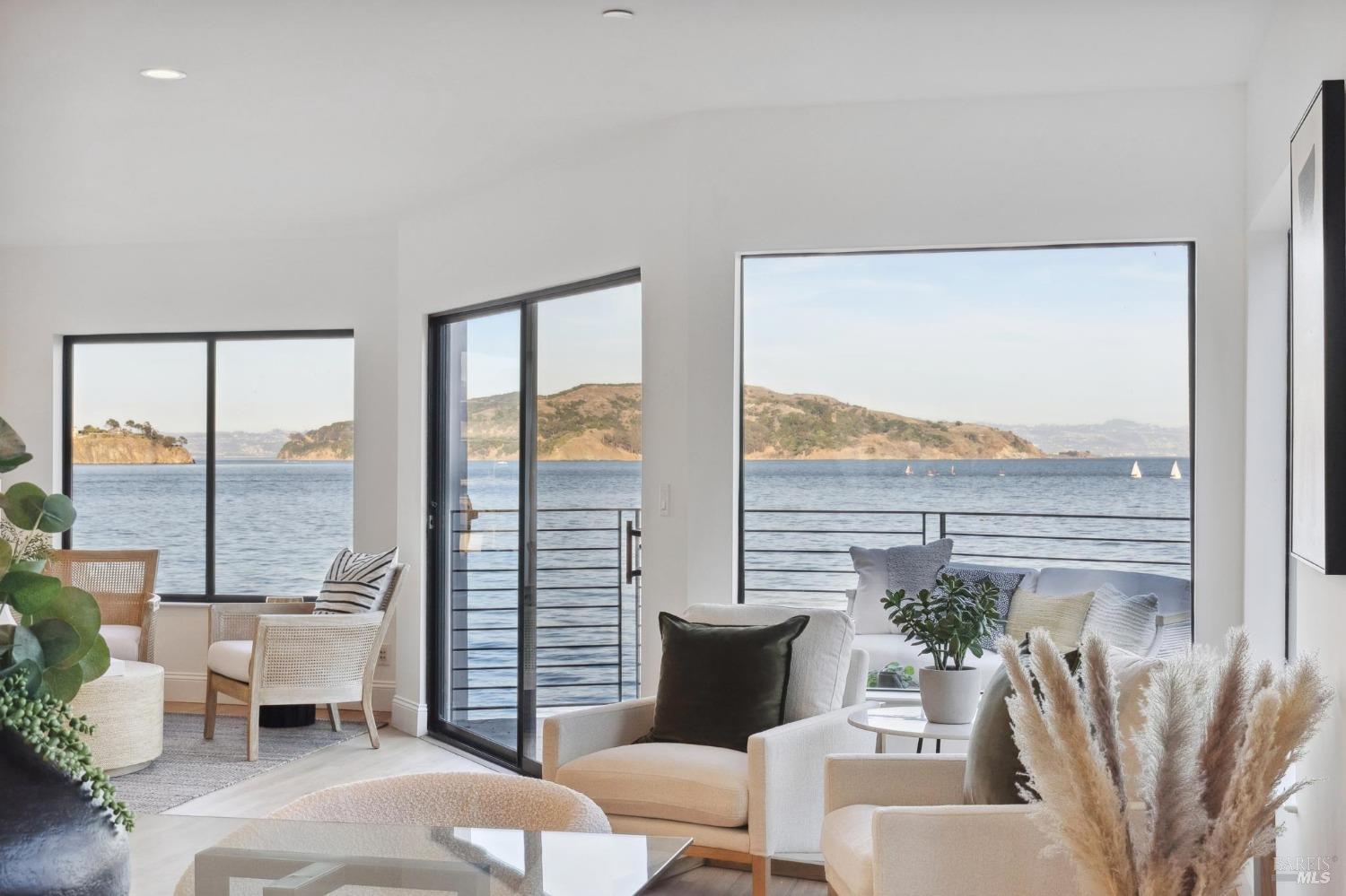 513-515 Bridgeway Blvd