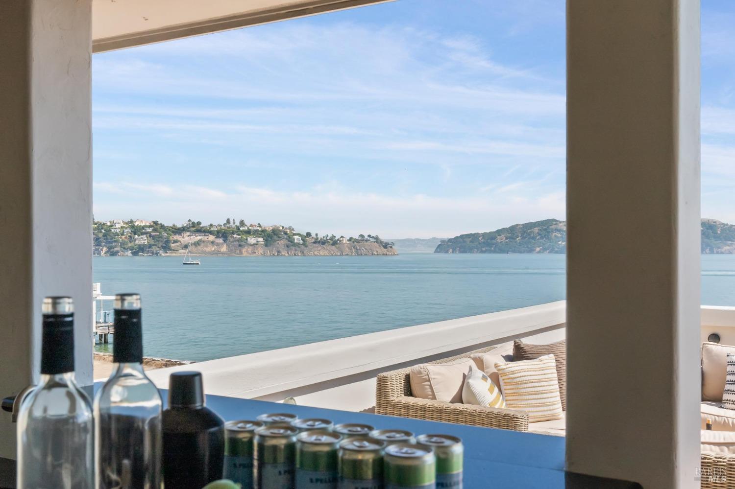 513-515 Bridgeway Blvd