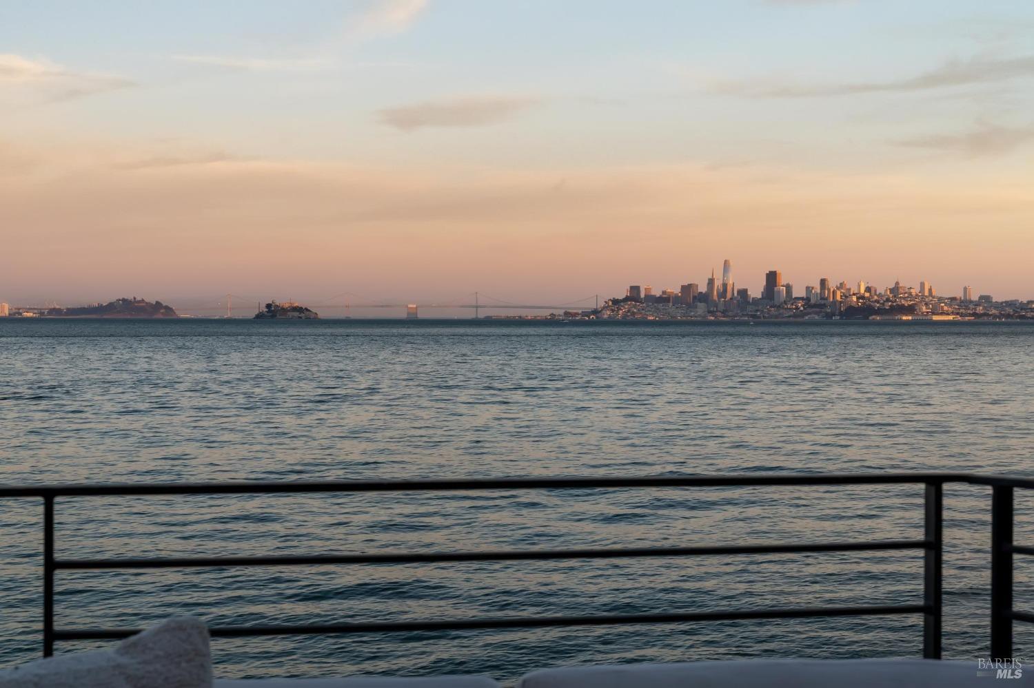 513-515 Bridgeway Blvd