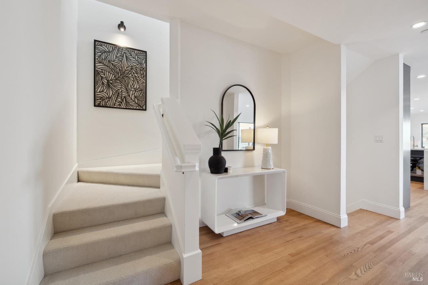 513-515 Bridgeway Blvd