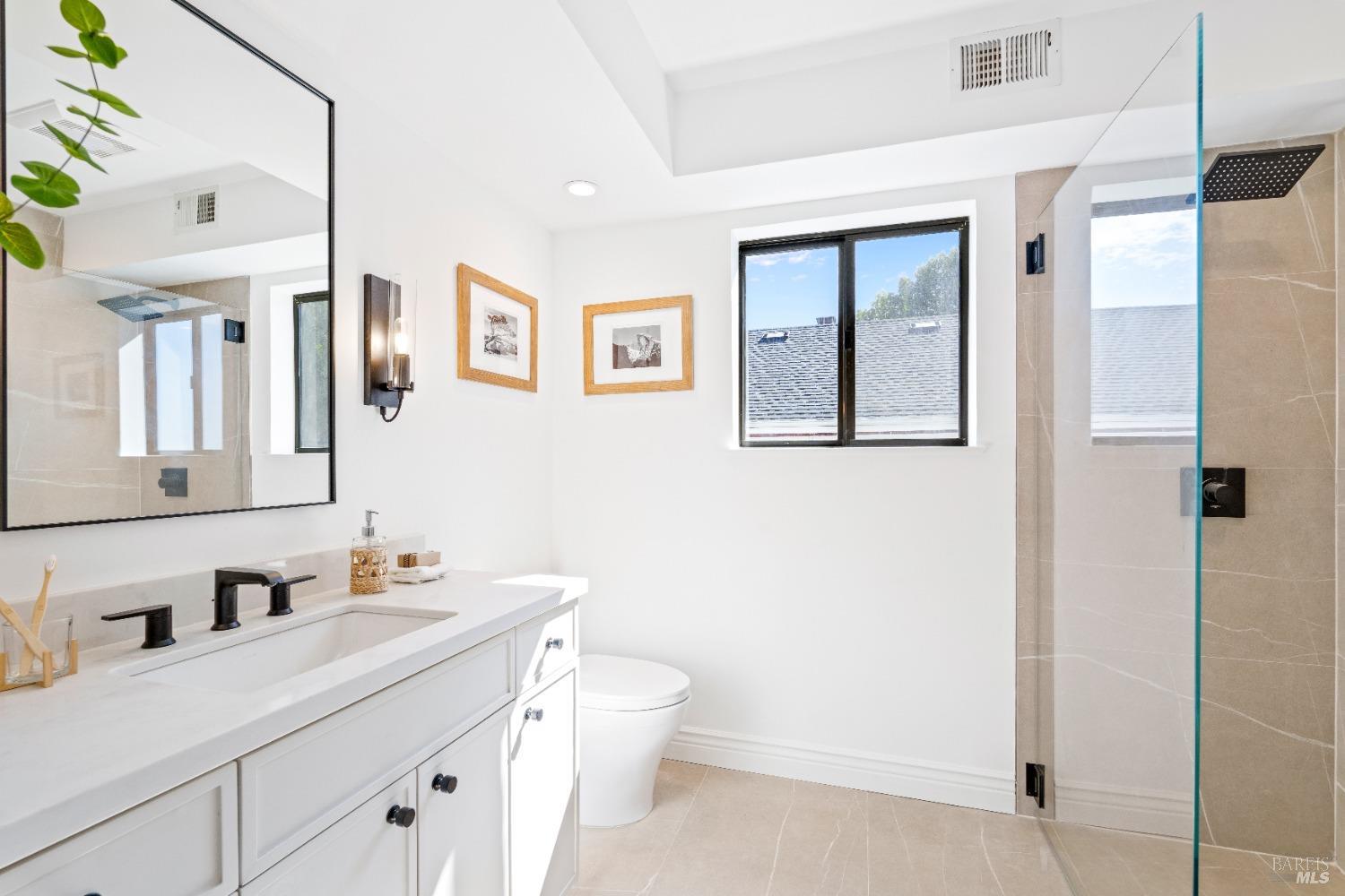 513-515 Bridgeway Blvd