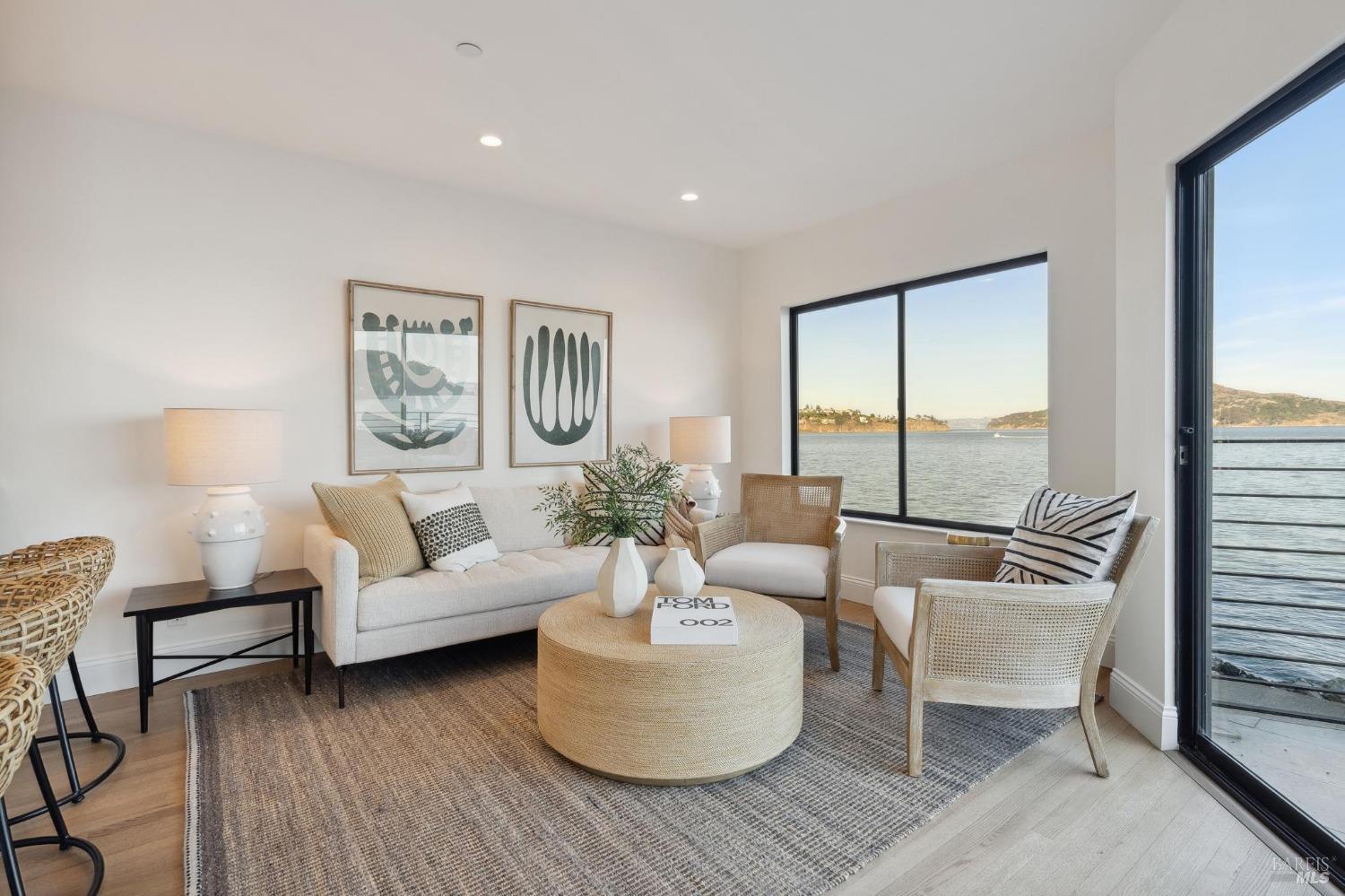 513-515 Bridgeway Blvd